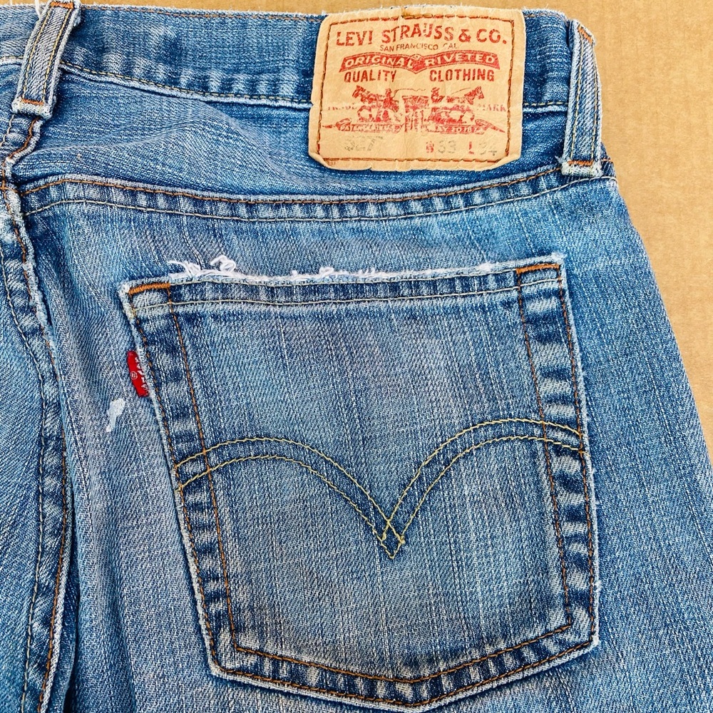Levi’s Men’s Distressed Jeans #527 - W33 - L34 -  Boot Cut
